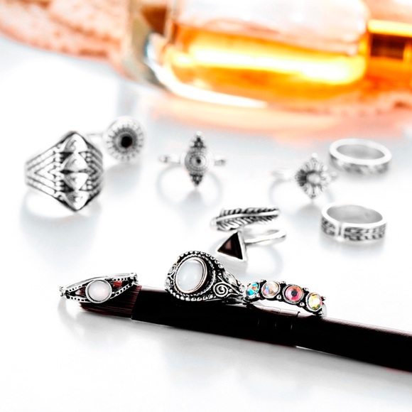 2/$20! Set of 10 Silver & Gem Boho Midi Rings - Picture 4 of 8